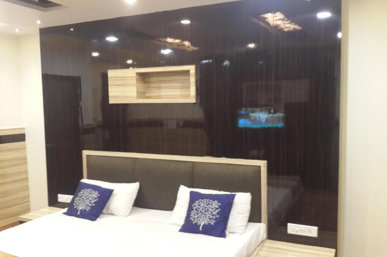 Oyo 86669 Arnav Residency Hotel New Delhi Bagian luar foto